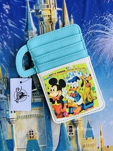Billetera de parques Disney 2021 con soporte para tarjetas de identificación bóveda osos de campo almuerzo termo - Imagen 1 de 2