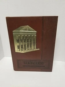 University of Mississippi 1982 Ole Miss Yearbook.   Ole Miss Rebels.  Oxford, Ms - Picture 1 of 12