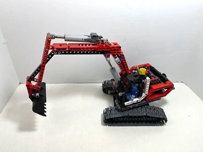 Lego Technic: Model: Construction: Excavator 8294 - Assembled Rare. - Image 1 of 4