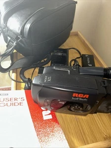 RCA CC612 "Small Wonder" VHSC Camcorder With Bag and Accessories - Picture 1 of 6