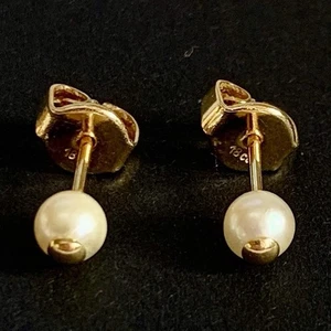 18kt Gelbgold Perlen Ohrringe Ohrstecker Schmetterlingsrücken gestempelt 4mm verpackt 18K 750 - Bild 1 von 12