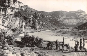 07-LES GORGES DE L ARDECHE-N�4238-G/0135 - Foto 1 di 2