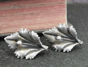 Antique Vintage 925 Sterling Silver Flower Leaf Screw Back Earrings - Picture 1 of 6