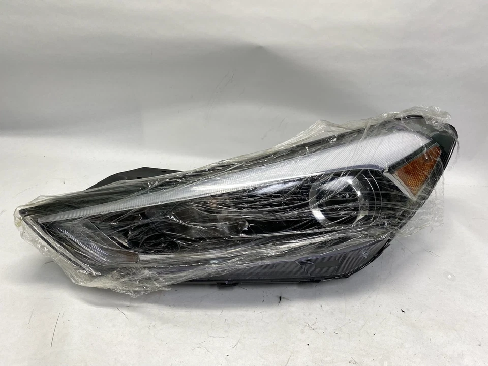 Fits 2016 2017 2018 Hyundai Tucson Driver Side Headlight Lamp Assembly - Image 1 of 4