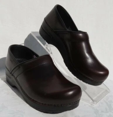 $125 SANITA Bordeaux Cabrio Leather Stapled Professional Clogs Shoes 38 US 7 MNT - Image 1 of 4