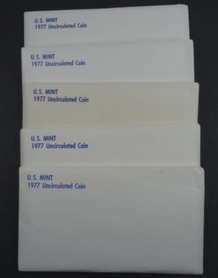 (5) 1977 P & D US Mint Uncirculated Sets 60 Coins OGP Original Envelopes - Image 1 of 4