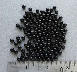 5 mm 200 Stück Runde Jet SCHWARZ Perlen USA Angelgerät Kostenloser Versand - Bild 1 von 3