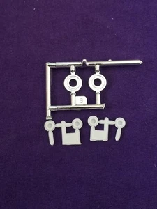 1968 Dodge Charger R/T WHEEL RETAINERS & BRAKE ROTORS for Revell 1:25 Model Kit - Picture 1 of 6