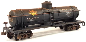 Weathered Mantua #732184 Single Dome Tank Car - Sunoco NATX #7820G - Picture 1 of 12