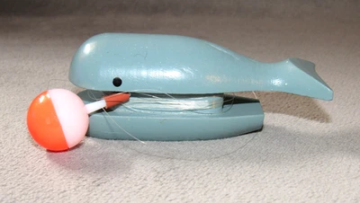 Винтажная детская деревянная рыболовная игрушка SHACKMAN — в форме кита — Япония - Изображение 1 из 4