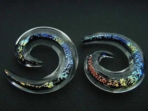 PAIR OF PYREX GLASS 00G 10MM DICHRO RAINBOW PLUGS BODY JEWELRY SPIRALS - Picture 1 of 4