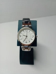 Unbranded Women's Watch White Face With Silver Tone Accents & Black Band Tested - Picture 1 of 9