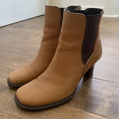 Cole Haan Women Leather Short Boots Vibram Sole Sz 6.5 B  D13237 Made In Brazil - Image 1 of 4