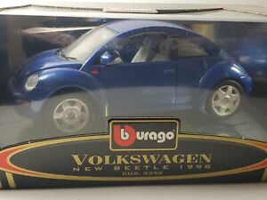 Bburago 1998 Volkswagen VW New Beetle 1:18 Scale Diecast Car Burago Blue Bug