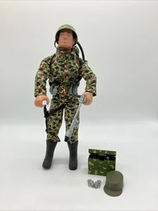 GI Joe Action Marine Figure Doll 30th Anniversary 12”  Brown Hair 1994 Vintage - Picture 1 of 5