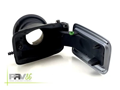 Abdeckung Kraftstoff- A52 BMW 318D Touring (E91) Phase 2 / 7073961 - Image 1 of 4