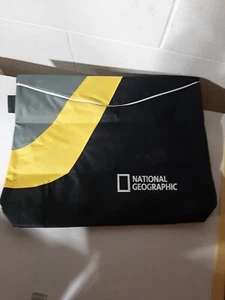NATIONAL GEOGRAPHIC  NAT GEO BLACK WAVE TOTE BAG  - Picture 1 of 5
