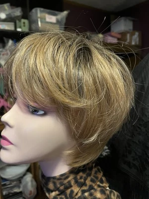 Peluca sintética corta capas peludo flequillo 11" marrón mezcla gorra ajustable nueva con etiquetas #1587 Foto 1 de 4