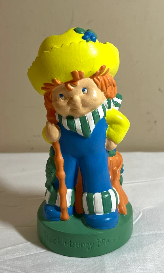 Vintage 1980 Strawberry Shortcake Painted Figure / Statue - Huckleberry Pie - Imagem 1 de 2