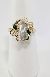14K Gold w/ Mother of Pearl, Emeralds & Diamonds Ring, Size 7 - Picture 1 of 4