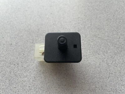 1996-2002 MERCEDES-BENZ E320 E430 W210 ~ DOOR CONTACT SWITCH ~ A2028202110 - Image 1 of 4