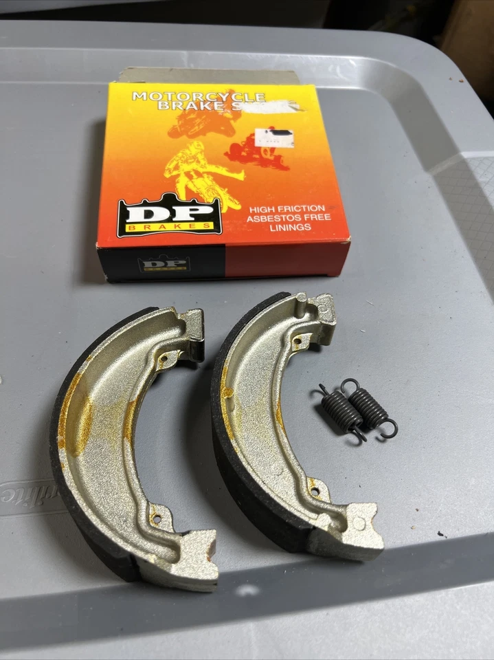 Sapatos de freio NOS DP Brakes DP9139 Honda XL500 XL600 NX650 XR500 - Imagem 1 de 4