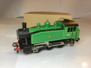 ETS O Gauge 2 or 3 Rail DC BR Green 0-6-0 USA Tank Locomotive 30064 - Foto 1 di 8