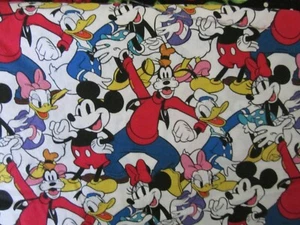 PreWash MICKEY RETRO MIT FREUNDEN Disney GOOFY Minnie BAUMWOLLSTOFF 1/2 YD BHTY - Bild 1 von 2