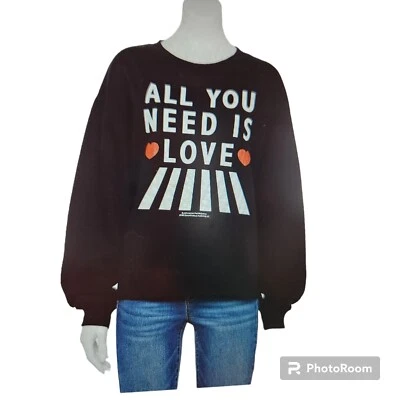 Jerry Leigh "All You Need Is Love" Pullover Cropped Boxy Black Sweatshirt L/JR - Image 1 of 4