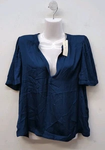 Nine Britton Damenbluse einfarbig Santiago Satin geteilter Ausschnitt Medium marineblau - Bild 1 von 7
