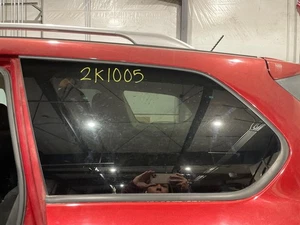 13-20 PATHFINDER Quarter Window/Glass (privacy tint) LH - Bild 1 von 1