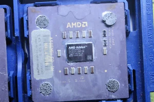 AMD Athlon A1333AMS3C AXIA 1333MHz Sockel A 462 Retro CPU Prozessor - Bild 1 von 1
