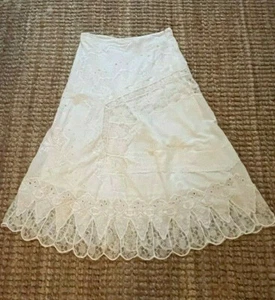 6 Anthropologie White Scalloped Lace "Eyelet Patched Skirt" Extremely Rare - Picture 1 of 12