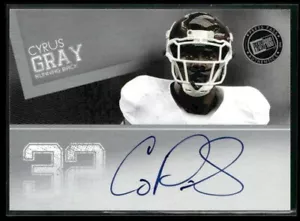 2012 Press Pass #PPS-CG Cyrus Grigio Autografi Argento - Foto 1 di 2