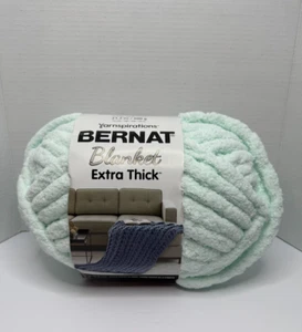 Bernat Blanket Extra Thick Yarn 72yd 21.2oz Jumbo 7 - Ice / Lot# 520206 - Picture 1 of 7