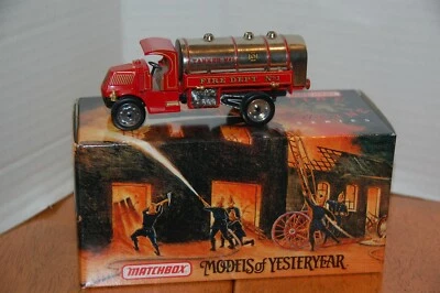 Matchbox YFE11 MODELS OF YESTERYEAR 1923 Mack AC Water Tanker - Image 1 of 4