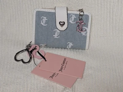 Nuevo con etiquetas Cartera para tarjetas Juicy Couture Pack It Up Tab - Denim lavado claro y blanco Foto 1 de 4