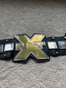 Mattel WWE Wrestling 2016 NXT Championship Title Belt Toy Kids - Imagen 1 de 5