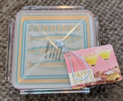 NUEVO Lote De 4 Posavasos Sardinas Y Soporte Acrílico Transparente, Happy Hour Party Foto 1 de 3