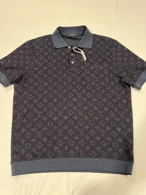 Camisa polo masculina Louis Vuitton com monograma. GG - Imagem 1 de 4