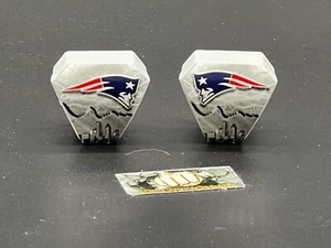 New England Patriots Full Size Helmet Visor Clips - Picture 1 of 2