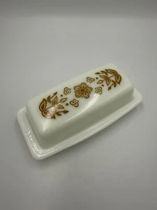 Pyrex Butterfly Gold Daisy Pattern Vintage Butter Dish 72-B Milk Glass - Picture 1 of 4