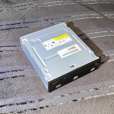 Desktop Internal SATA Player Reader DVD CD Burner Optical Drive (TESTED WORKING) - Image 1 of 4