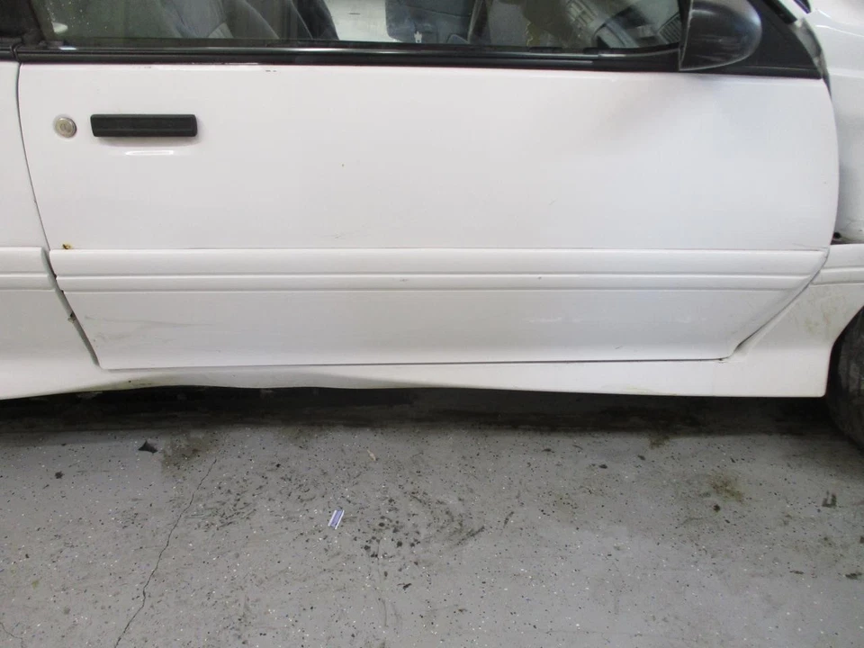 Used Door Molding Front fits: 1993 Chevrolet Cavalier  Grade A - Imagem 1 de 4