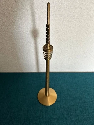 Fernsehturm Modell vom Stuttgarter Turm - Bild 1 von 4