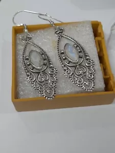 Labradorite earring, 925 Sterling Silver Earring, Earring - Picture 1 of 5