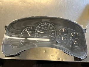 2002 Chevrolet Silverado 2500 Instrument Cluster - Picture 1 of 4
