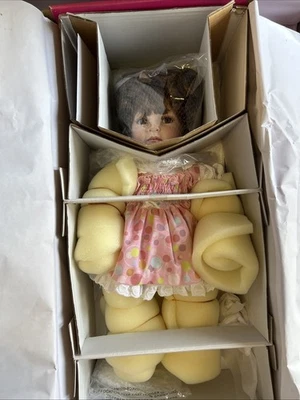 BRAND NEW 19" Betsey Bubbles Porcelain Doll Marie Osmond Complete Set With COA - Image 1 of 4