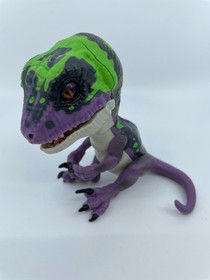 Untamed Raptor by Fingerlings - Stealth Green - Interactive Collectible Dinosa