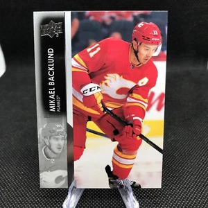 2021-22 Upper Deck Series 2 Hockey #275 Mikael Backlund - Picture 1 of 2